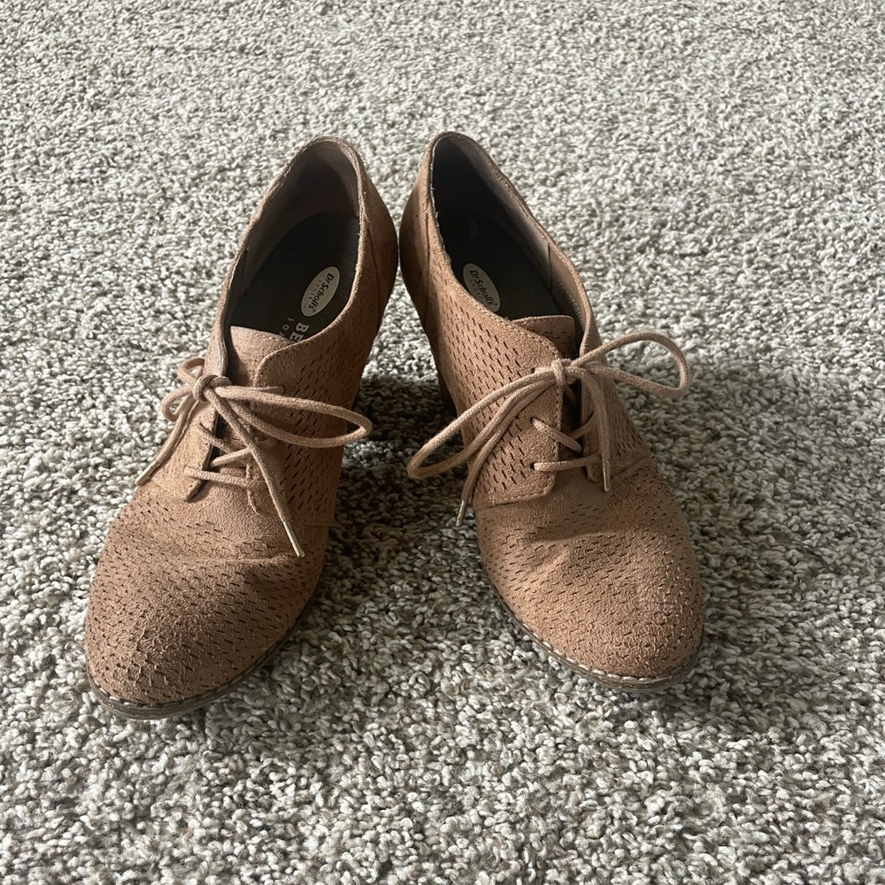 Women's Dr. Scholls Tan Lace-Up Shoes